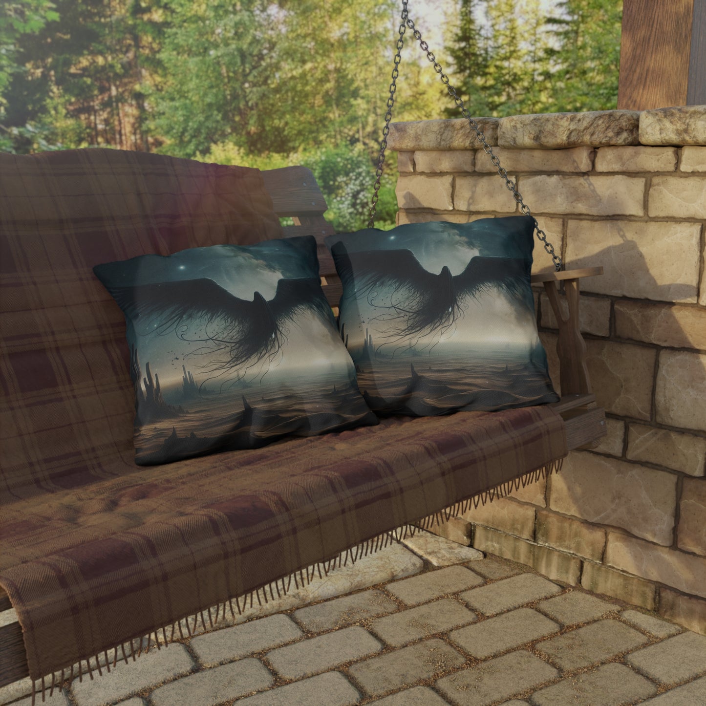 وسادة | وسادة خارجية | خيال كوني | كائن مجنح | رافن